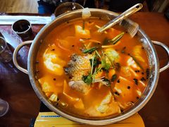 -野山舂·贵州现舂酸汤牛肉(民生路店)