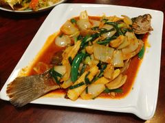 -Dang restaurant (patong phuket)
