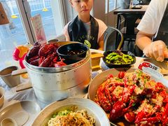 -巴厘龙虾·榜首油焖大虾(音乐学院·沿江酒馆店)