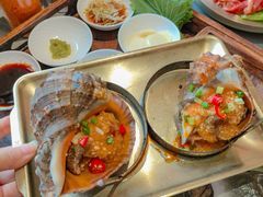 -围炉肉舍•炭烤活鳗•丹东海鲜烤肉(步行街店)