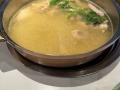 -烹然四季椰子鸡火锅(姚家园万象汇店)