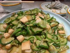 黄瓜钱炒扇贝丁-日丰园海肠水饺·老字号大连海鲜(和平广场店)