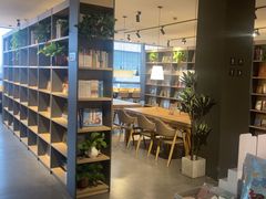 -魔方城市书房(中街益田店)