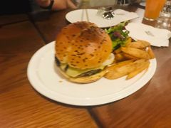 招牌牛肉汉堡-UPPER KITCHEN(延安路店)