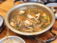 田螺大酱汤-金北顺大锅家(신사본점)