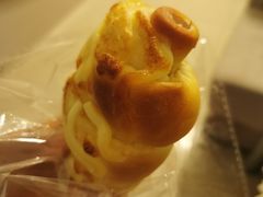 大连竹轮卷热狗-风车面包