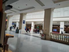 -麦当劳(汉口火车站候车室店)