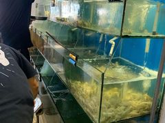 -胖大嫂渔家排档(半边山店)