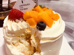 草莓甜心动物奶油水果蛋糕-艾加柒克蛋糕茶歇甜品台(春熙路店)