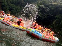 -安吉龙王山峡谷漂流
