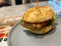 -必胜客(上海新南方商城PH店)