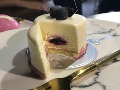 -UNI UNI(环亚凯瑟琳店)