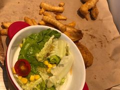 -必胜客(证大大拇指店)