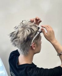 -藤野造型烫发染发