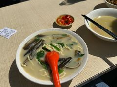 -三百碗宝应长鱼面(板仓街店)