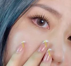 -爱美睫美甲会馆