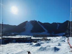 -丝绸之路山地度假区滑雪场
