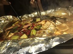 -愿者上钩·纸包鱼(翻身店)