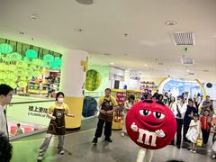 -m豆巧克力世界(上海世茂广场店)