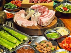 -唯成•韩国炭火烤肉 유성고기