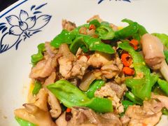 -老湖南民间菜·牛肉十八炒(花都店)