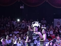 -金东尼人妖秀