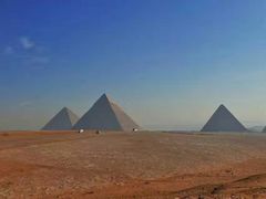 -吉萨金字塔群