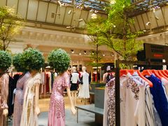 -乐蓬马歇百货公司(Rive Gauche)