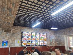 -正宗兰州王师傅麻辣牛肉面(学院新城店)