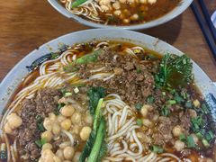 -丁丁猫重庆小面(徐州路店)