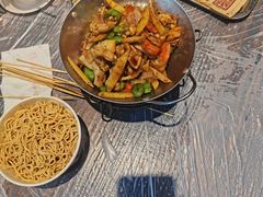 -老街烧烤大排档·地道湖北菜·龙虾馆(汉口火车站店)