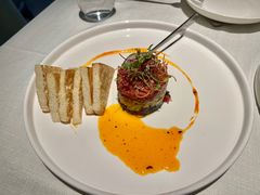 牛肉塔塔配牛油果黑橄榄酱-Solo(衡山路店)
