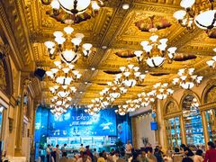 -南洋冠盛酒店(广州天河公园地铁站店)