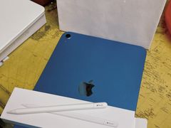 -Apple零售店(华贸购物中心店)