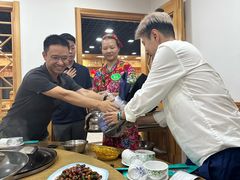 -屯老二农家铁锅炖·行业领军者(梅江店)