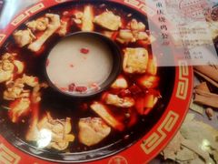 -重庆烧鸡公火锅(簋街店)