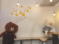 -顶东面包花园·生日蛋糕(世博店)