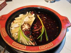 -钢管厂五区小郡肝串串香(奥克斯广场锦城万达店)