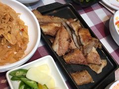 -益百岁牛尾汤(香山路店)