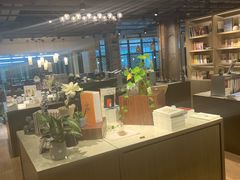 -光海书局(南京东路第一百货店)