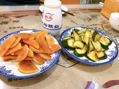 -壹阁胡羊焖饼(特色小吃街店)