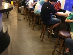 大堂-星巴克(北京南站第二店)
