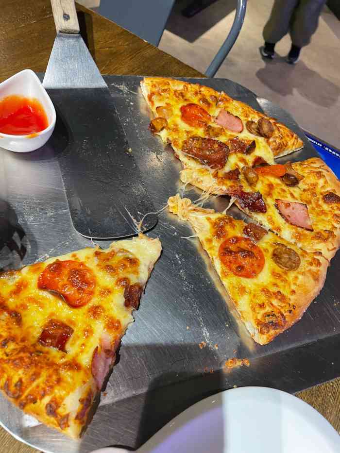 乌巢比萨(五棵松华熙hi-up店)-"吃的太high了忘记拍披萨了93要了两.