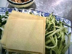 -洪姐川菜东北菜铁锅炖(天生丽街店)