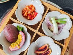 -菌自由丨野生菌火锅特色庭院餐厅(丽江古城店)