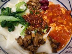 -陇上秦轩西安biangbiang面(朝龙汇店)