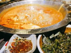 -野山舂·贵州现舂酸汤牛肉(东山店)