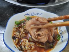 芋儿鸡-石灰市毛记烧鸡公(解放碑店)
