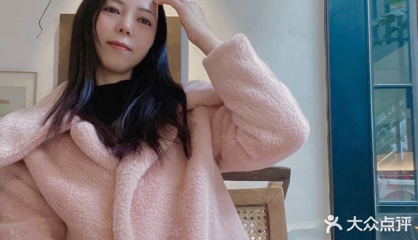 小坐一会儿～喝一杯蔓越莓蜜桃汽泡水