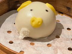奶黄流沙包-囍凤楼·粤菜·点心·火锅(温特莱店)
